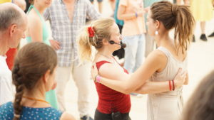 Mattstedt 2017_05 Elena & Céline teaching photo by Jos Burgers