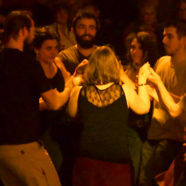 Stage: Danses folk pour débutants et faux débutants avec Elena